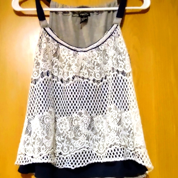 Rue 21 Halter Shirt Junior Girls Size Large Lace White/Navy Undershirt Sleeveles - Picture 1 of 4